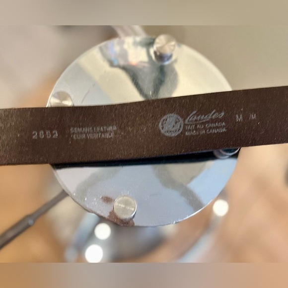 Landes leather belt, dark brn,oval buckle  w/rhinestone design,pewter finish🩶 - Picture 6 of 7